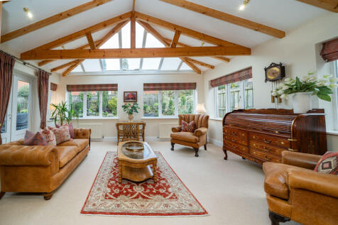 GARDEN ROOM
