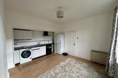 Living room / kitchen