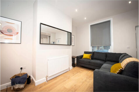 Pennington Grove, Leeds photo 3
