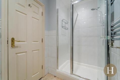 Hadleigh Estate Agents-42.jpg