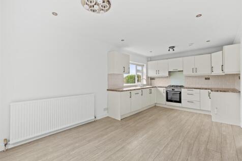 8 Foxhill Close, HP13 5BL-2.jpg