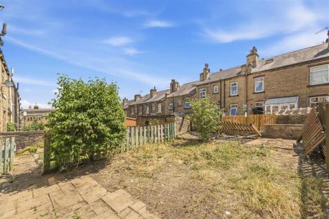 04 - 44 Beech Street HX5 0EY.jpg