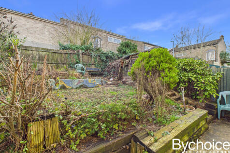 CAM05454G0-PR0106-STILL004