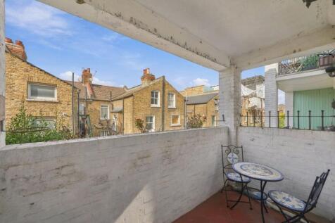 Queenstown Road, London, SW8 photo 3