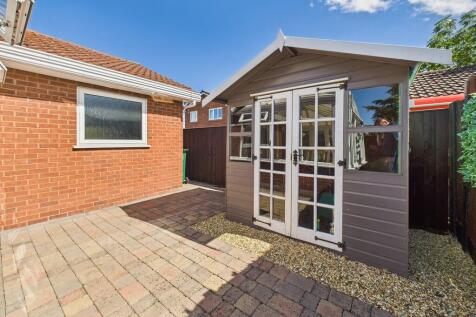 CAM02854G0-PR0438...