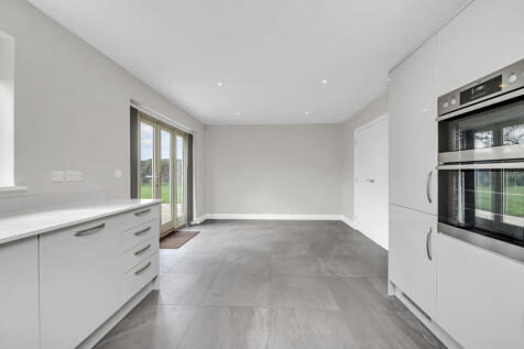 Hobbs Warren, Cheveley, Newmarket photo 4