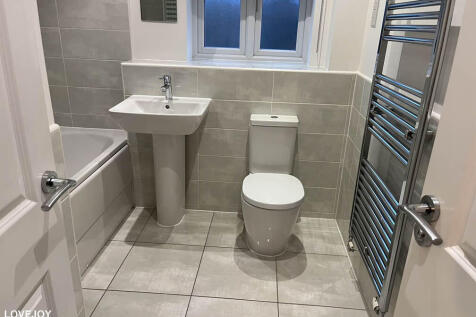 Hennessy Crescent, Newbury, RG14 photo 5