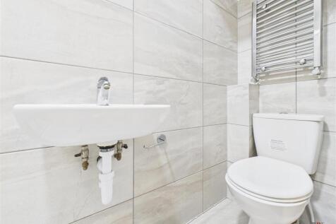 Reynolds Drive, Edgware, Middlesex, HA8 5PY photo 3