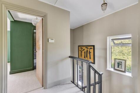 Homefield House-57.jpg