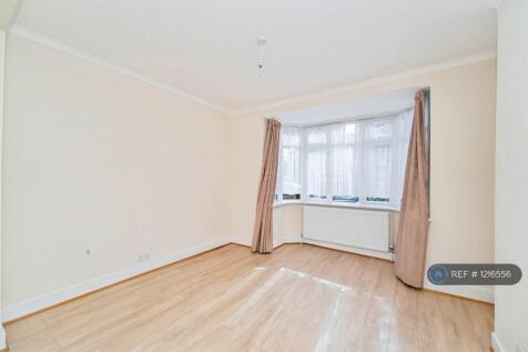 Tavistock Avenue, Greenford, UB6 photo 2