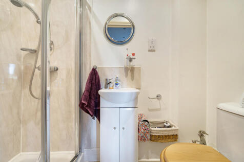 1384815-13-6925c1...