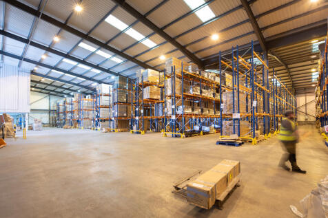 Light Industrial to rent Image 3