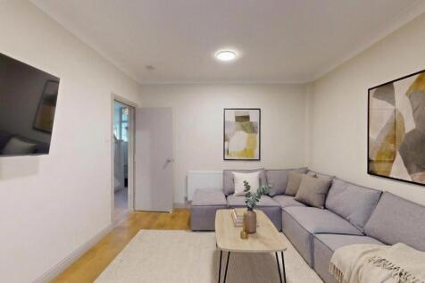 Hove Drive, Manchester photo 3