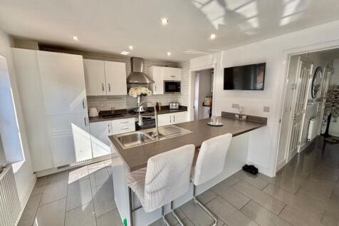 Weft Way, Nuneaton, CV11 photo 5