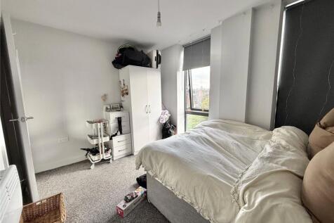 Neptune Place, Liverpool, L8 photo 4