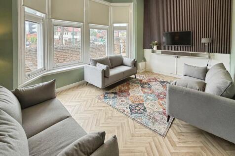 Derby Road - Copy, Lenton, East Midlands, NG7 photo 5