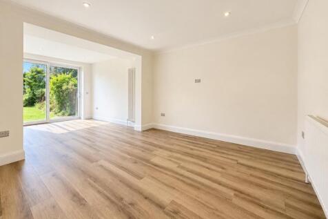 East Court, WEMBLEY, HA0 3QJ, UNITED KINGDOM photo 4