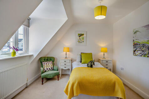 8643242-interior1...