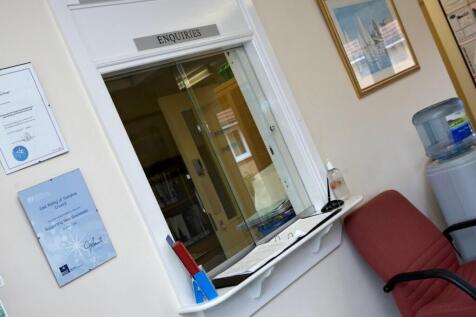 Office to rent Image 3