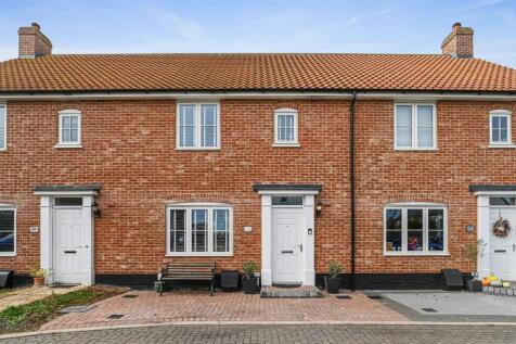 3-bed terraced on Forrester Road, Mistley, Manningtree, £1,500/mo
