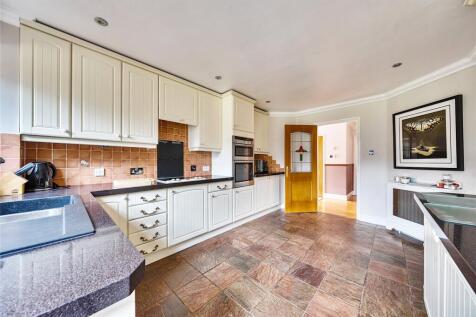 Kitchen/Breakfast Rm