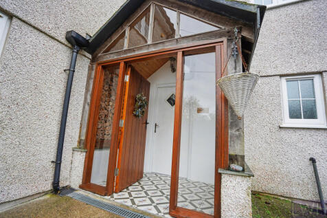 Entrance Porch