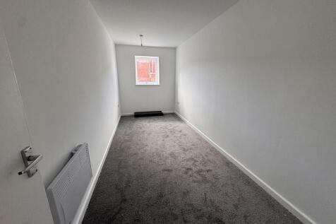 Broadmeadow Flats, Warstones Drive, Wolverhampton photo 5