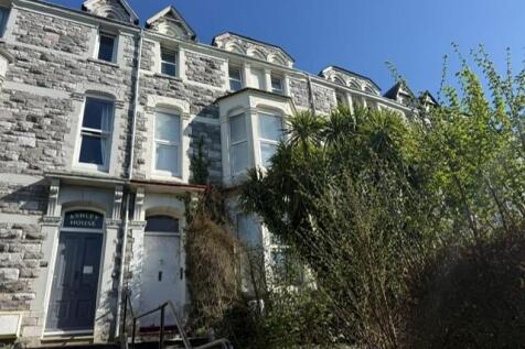 32 HOUNDISCOMBE ROAD.jpg