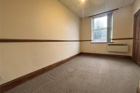Manchester Road, Castleton, Rochdale, OL11 photo 4