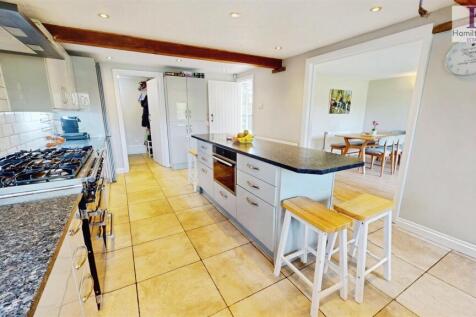 e7bc10a0-The-Barn-Addersgate-Lane-04232025_164939.