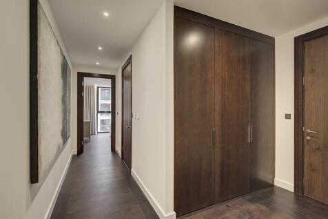 Thornes House - Hall.jpg