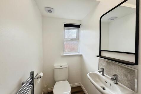 Conyger Road, Archers Gate, Amesbury, SP4 photo 4