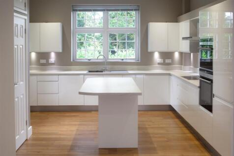 Flat 1 Ickleford Bury, Old Hale Way, Hitchin photo 4