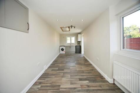Cemetery Road, Houghton Regis, Dunstable, LU5 photo 4