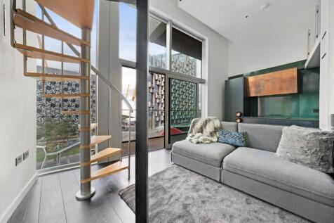 UPPER RIVERSIDE, 2, 402 RESHOOT-11.jpg