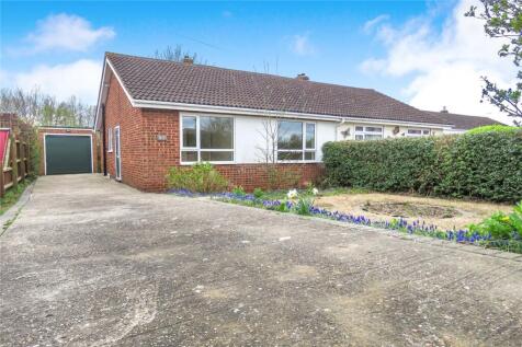 Holme Court Avenue, Biggleswade, Bedfordshire, SG18 photo 3