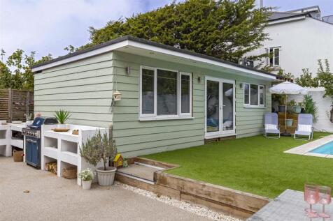 Chesswood Road_20.jpg