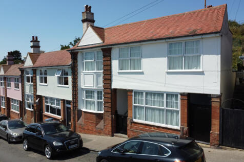 5 Bedroom End Terrace House for Sale - Felixstow