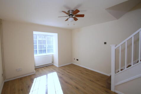 William Drive, Eynesbury, Cambridgeshire photo 3