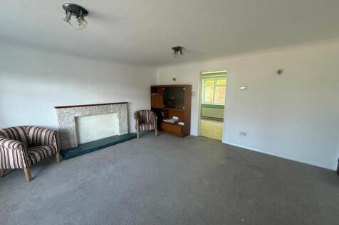 Prince of Wales Close, Waterlooville, Hampshire, PO7 photo 4