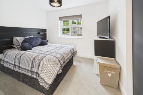 CAM02093G0-PR0051-STILL004