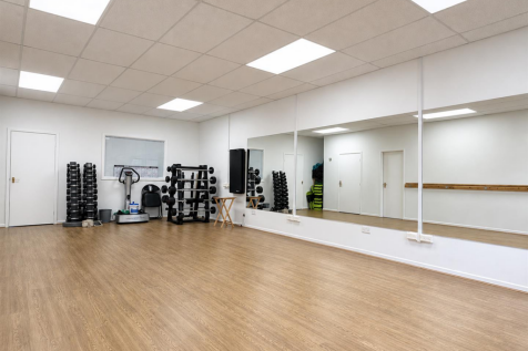 Office to rent Image 3