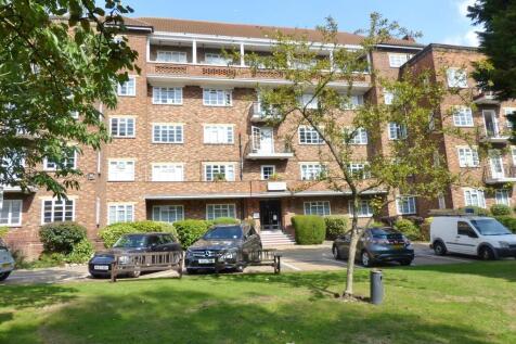 2 bed flat for sale Pembroke Hall, London NW4