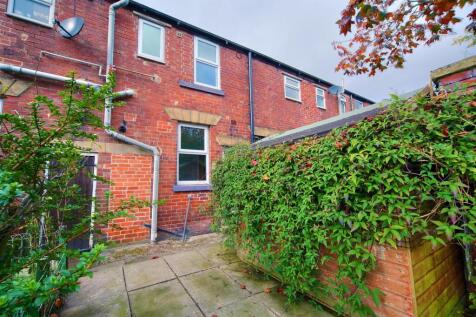 rear garden 1.jpg