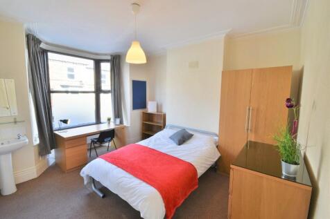 CROOKESMOOR - 5 BED STUDENT HOUSE SHARE photo 3