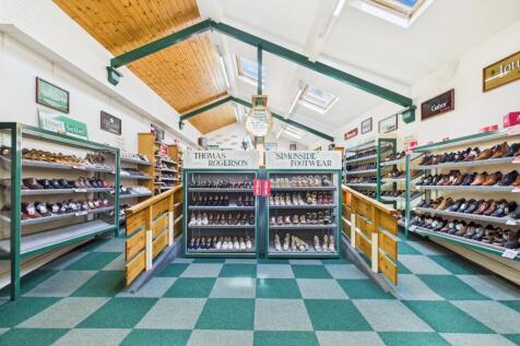 CAM04201G0-PR0094-STILL021