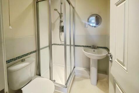 f6dcf18e-Shower 2...