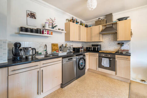 1375970-14-690e07...