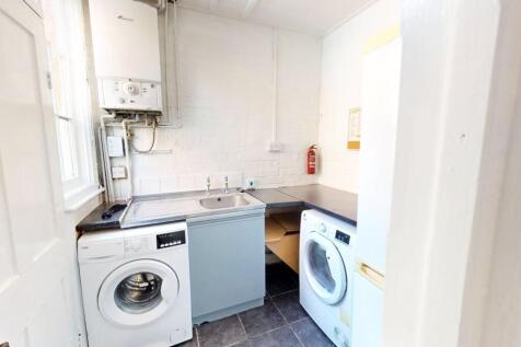 Student Digs - Sweet