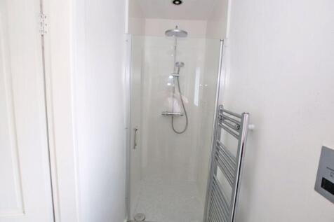 Ensuite shower room